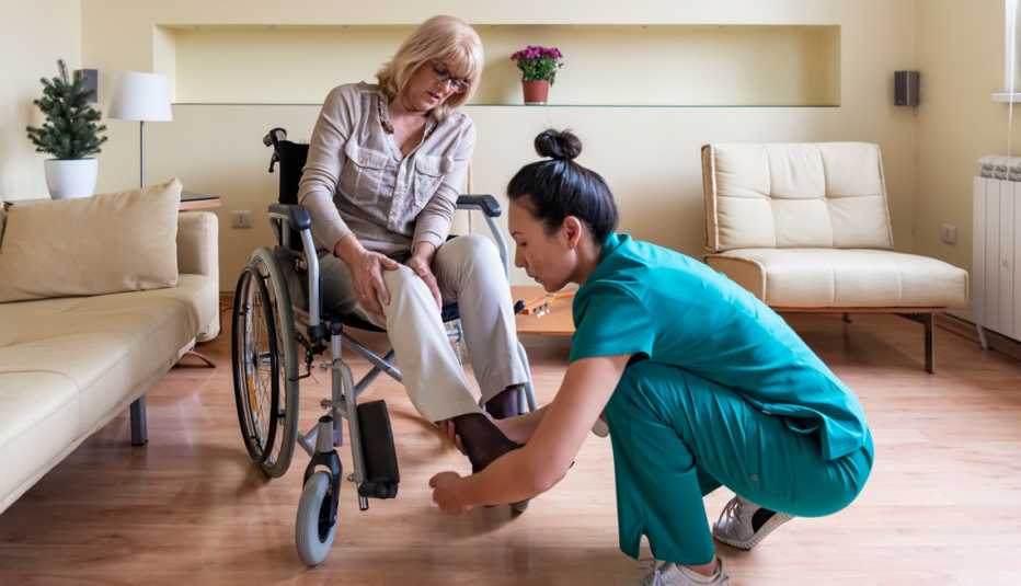 Cuidado de adulto mayor buscan personal responsable y atento